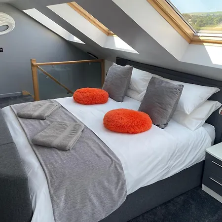 Ulverstons Little Gem - Sleeps 2 - Free Parking Vakantiehuis