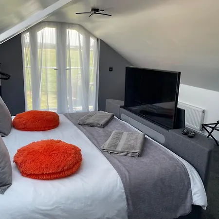 Ulverstons Little Gem - Sleeps 2 - Free Parking * Ulverston